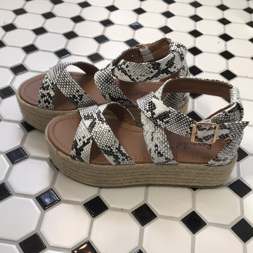 Snake Print Flatform Platform Espadrilles - Picture 6 of 7
